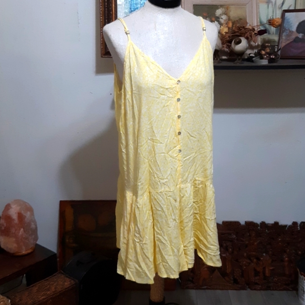 Womens Sundress Summer Yellow strappy flowy WILD FABLE Large b28